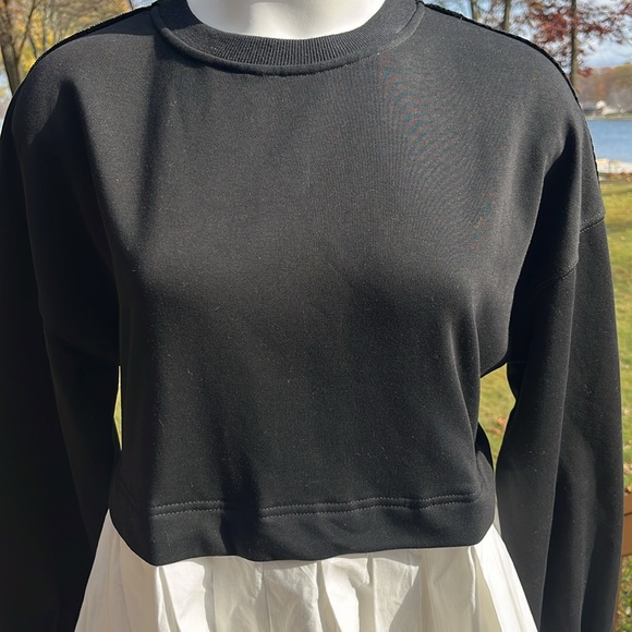 NWT Pretty Garden adorable loose pleated dress S-M - Picture 5 of 12